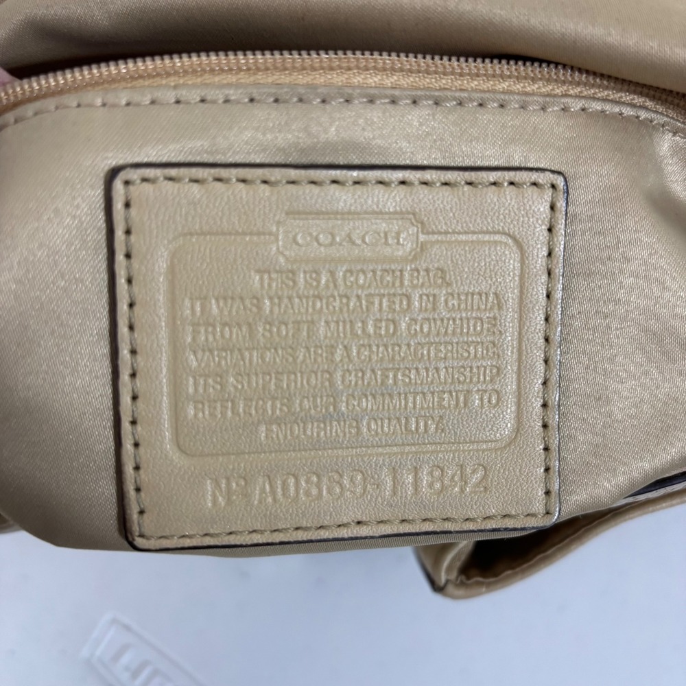 Vtg Coach Soho Beige Pebble Leather Double Pocket Flap Shoulder Bag Buckle 11842 - Picture 8 of 13